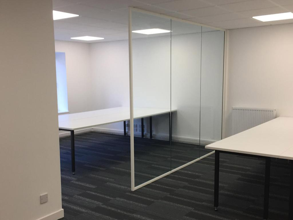picture of a new comfortable office by FJB contracts